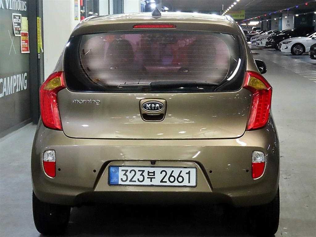 KIA Morning - Vista 5