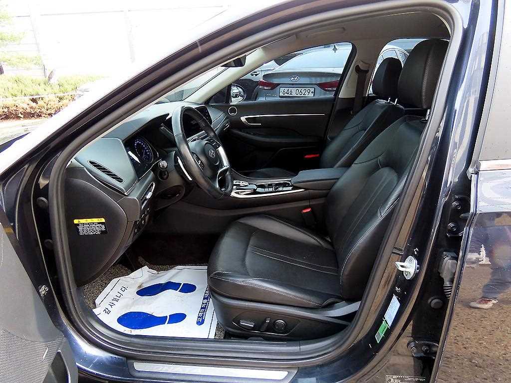 HYUNDAI Sonata - Vista 5