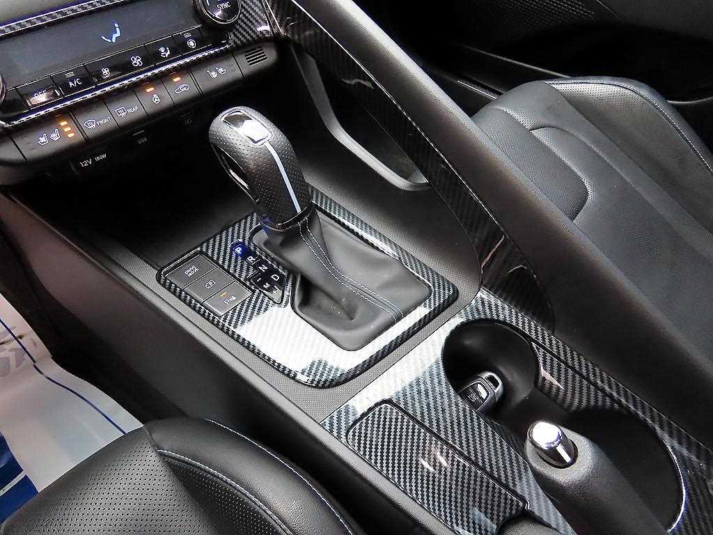 HYUNDAI Avante - Vista 10