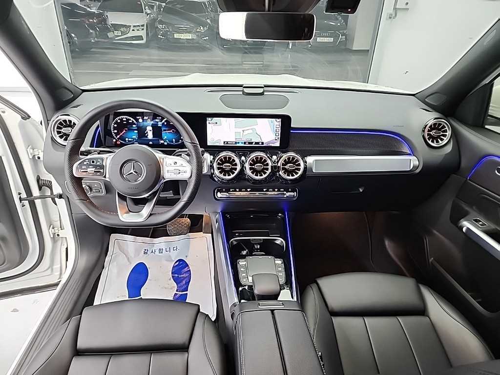 Mercedes Benz GLB Class - Vista 7