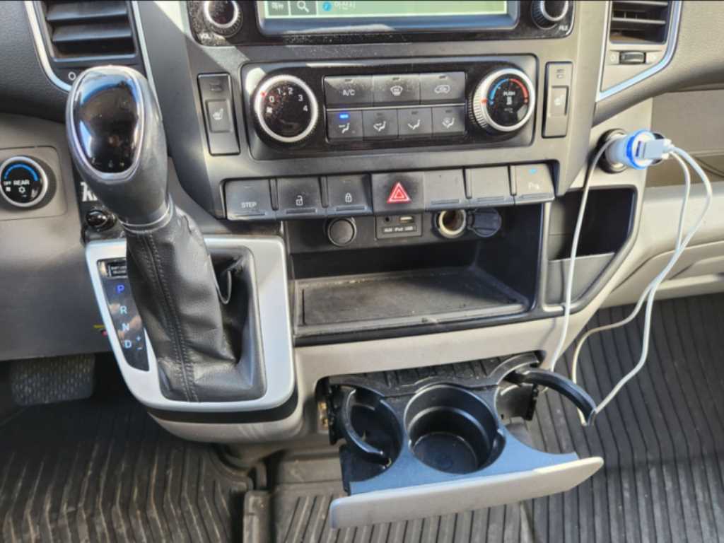 HYUNDAI Solati 2017 Blanco - Importación desde Corea - HF Imports Iquique - Foto 16