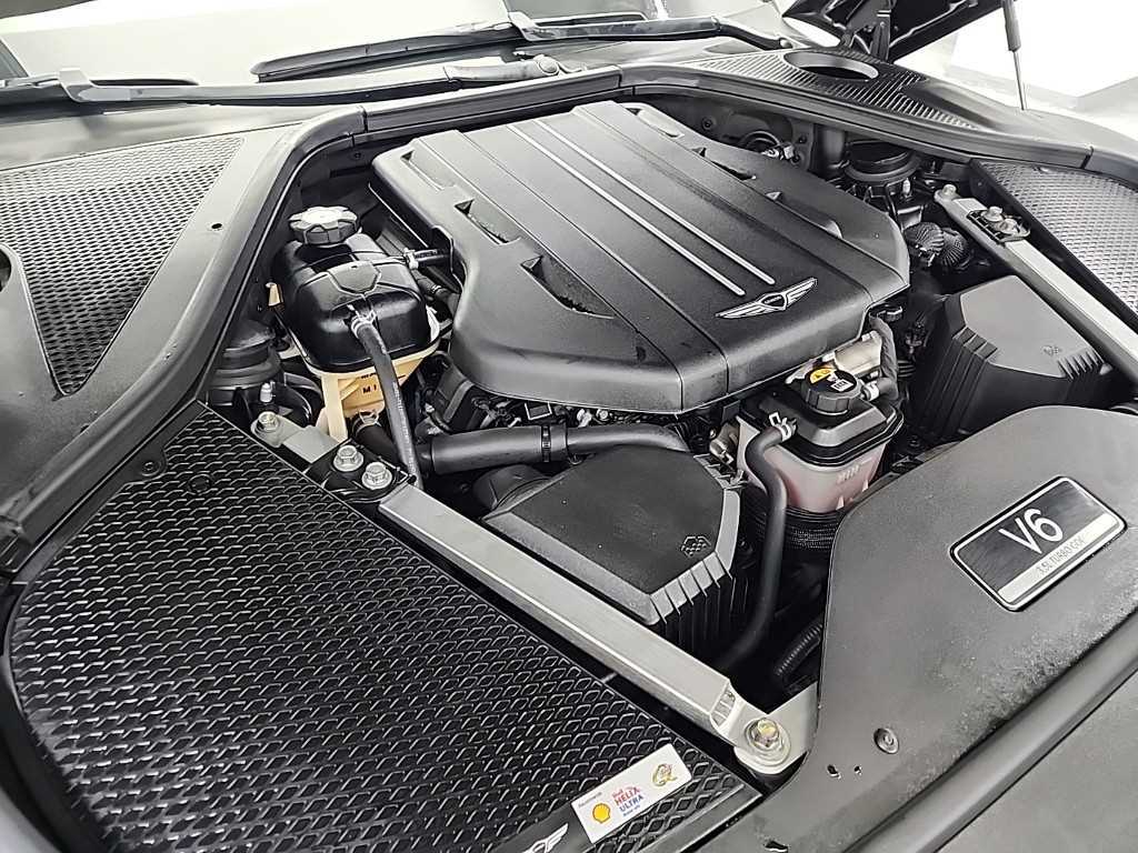 Genesis G90 - Vista 6