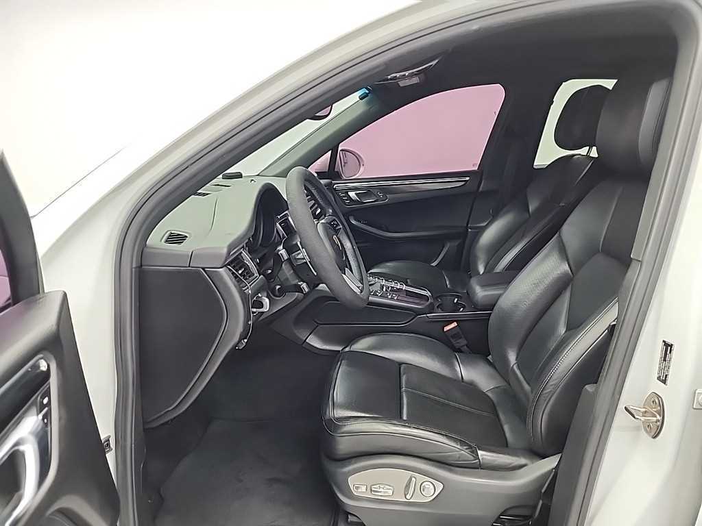 Porsche Macan - Vista 11