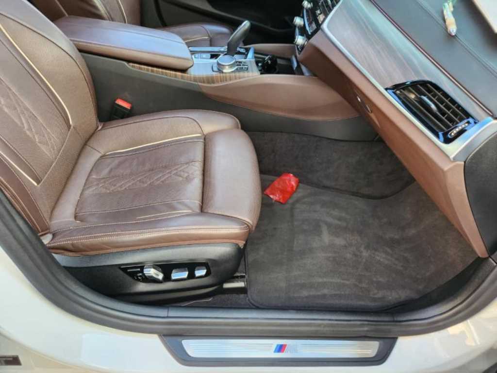 BMW 5 Series - Vista 7