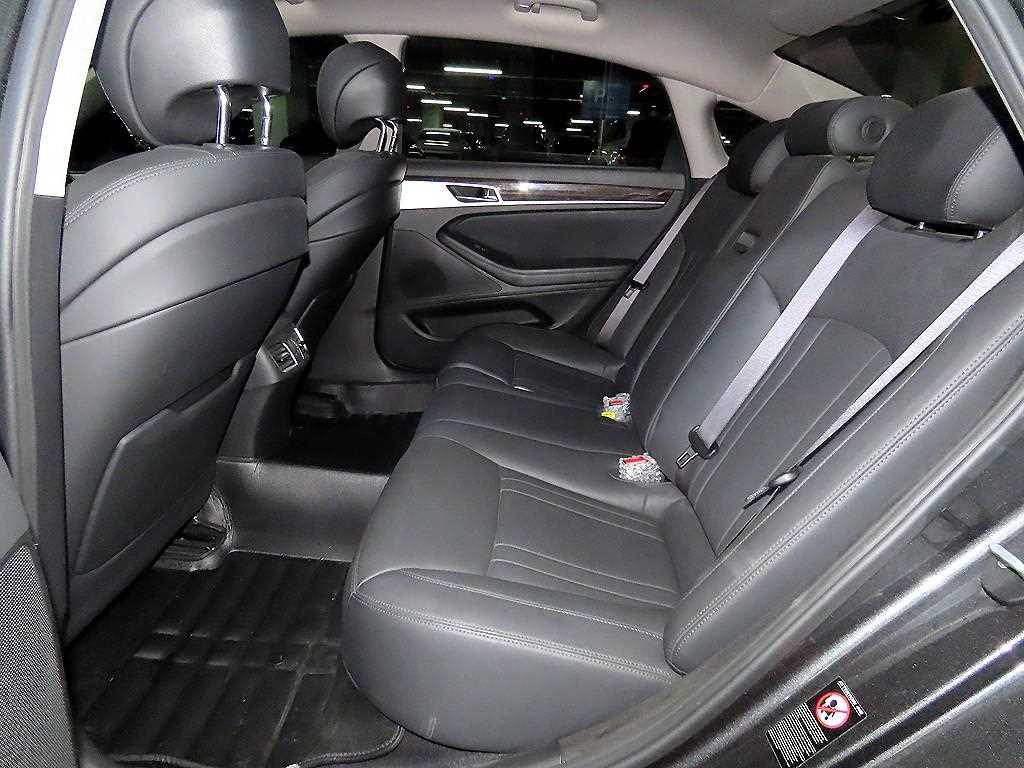 Genesis G80 - Vista 7