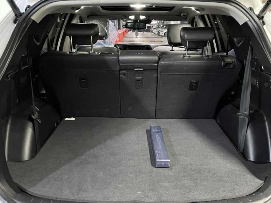 HYUNDAI Santa Fe - Vista 6