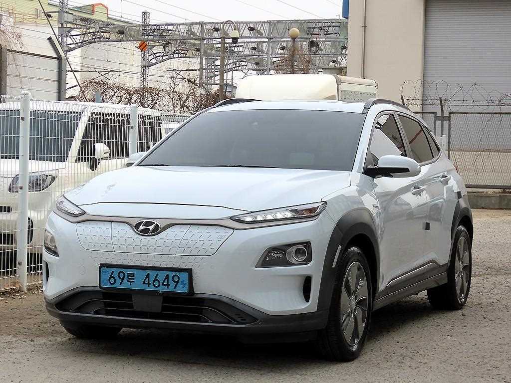 HYUNDAI Kona - Vista 2