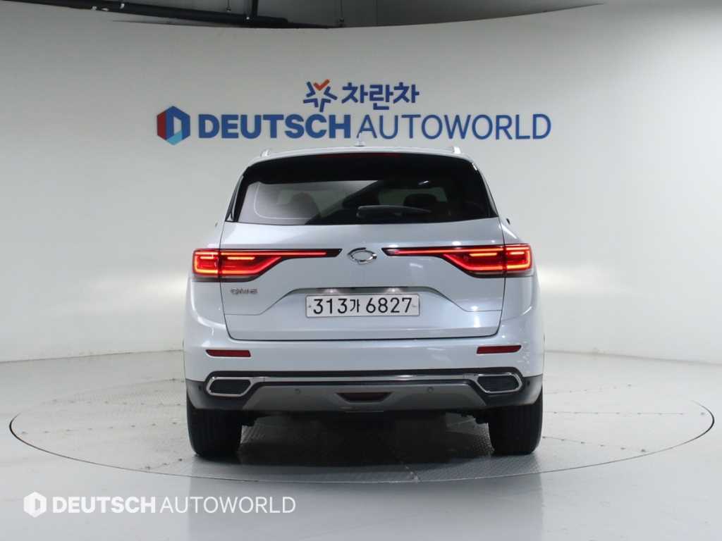 SAMSUNG QM6 - Vista 4