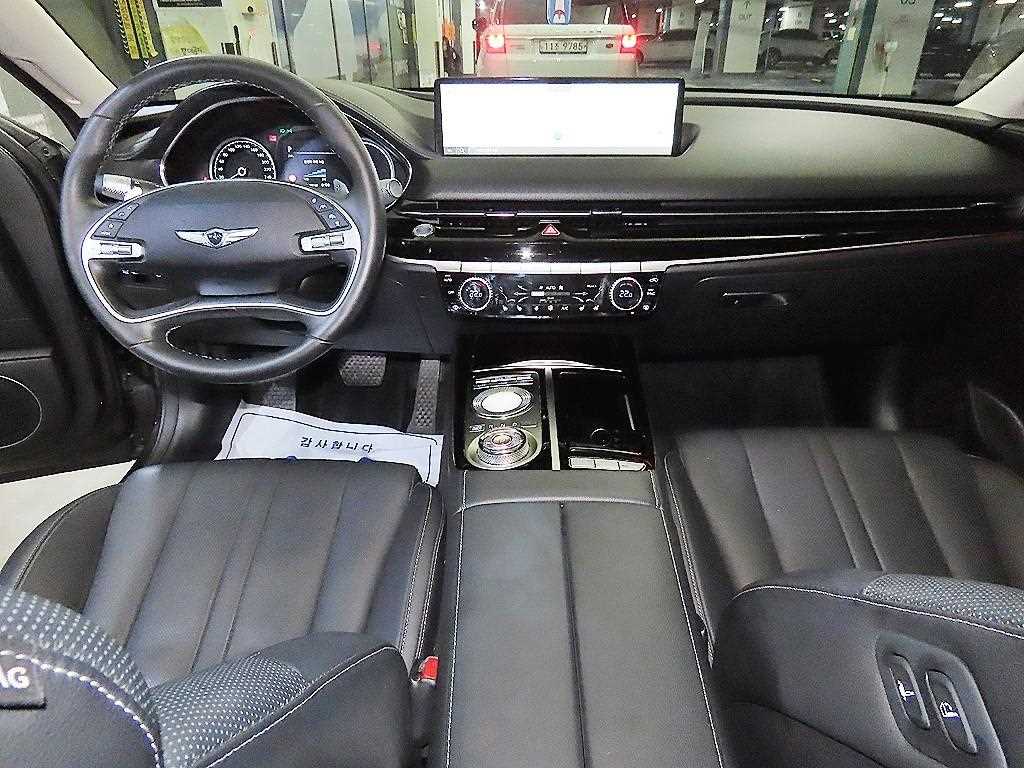 Genesis G80 - Vista 10