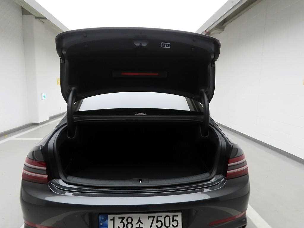 Genesis G80 - Vista 5