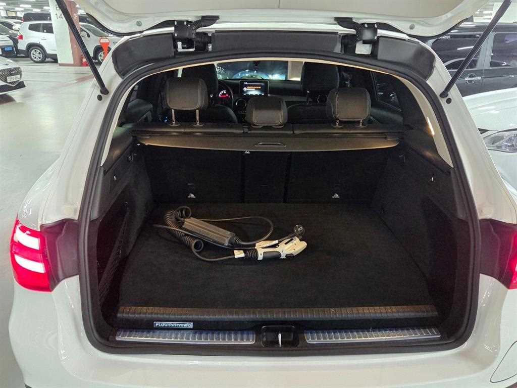 Mercedes Benz GLC Class 2019 Blanco - Importación desde Corea - HF Imports Iquique - Foto 16