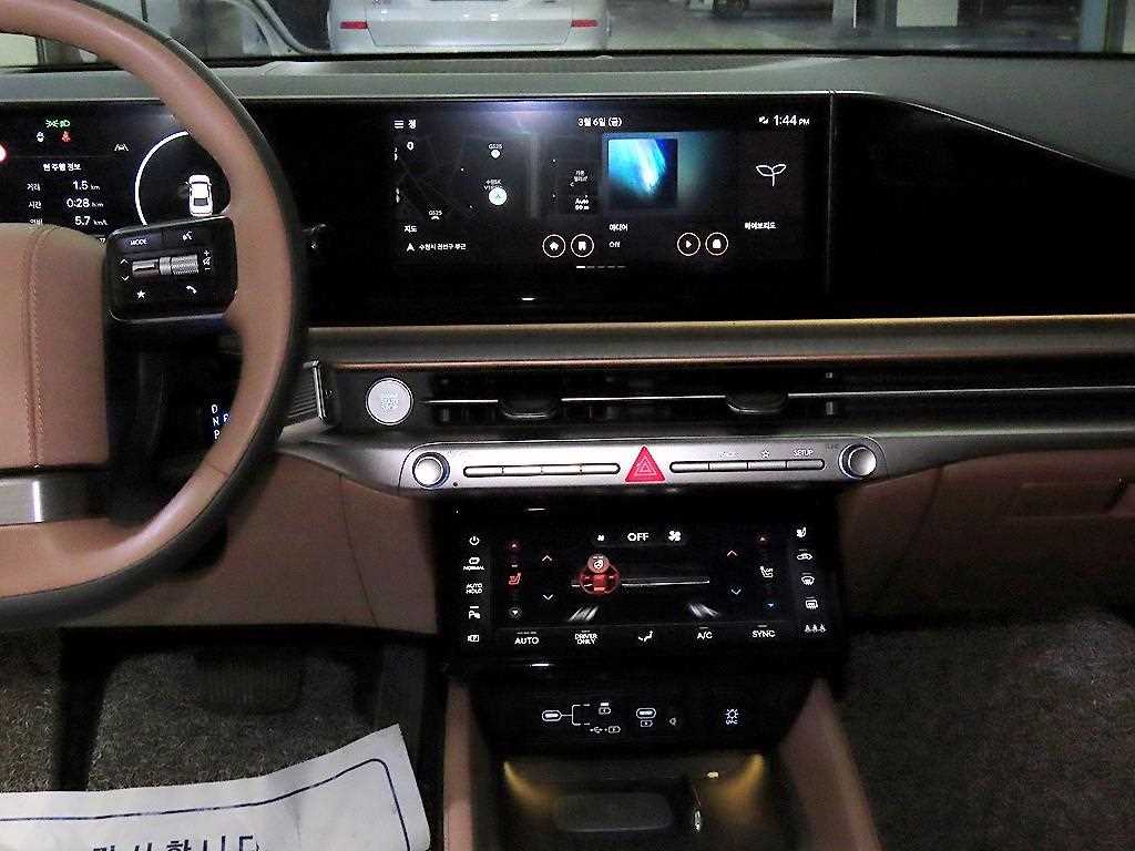 HYUNDAI Grandeur - Vista 11