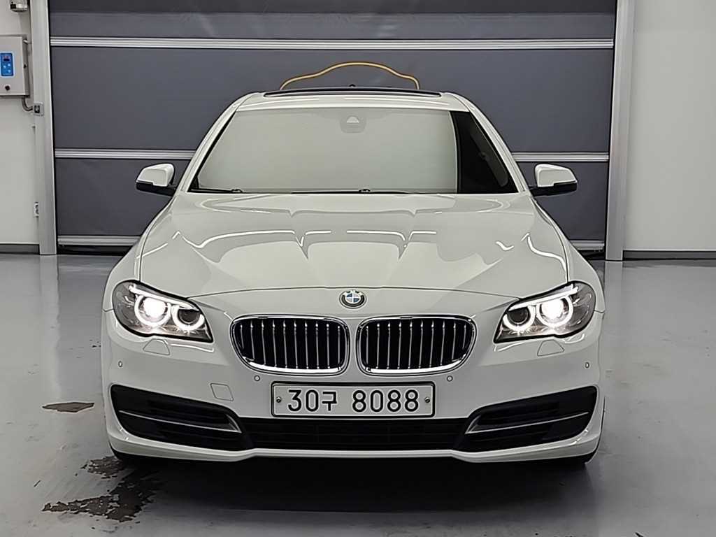 BMW 5 Series - Vista 2