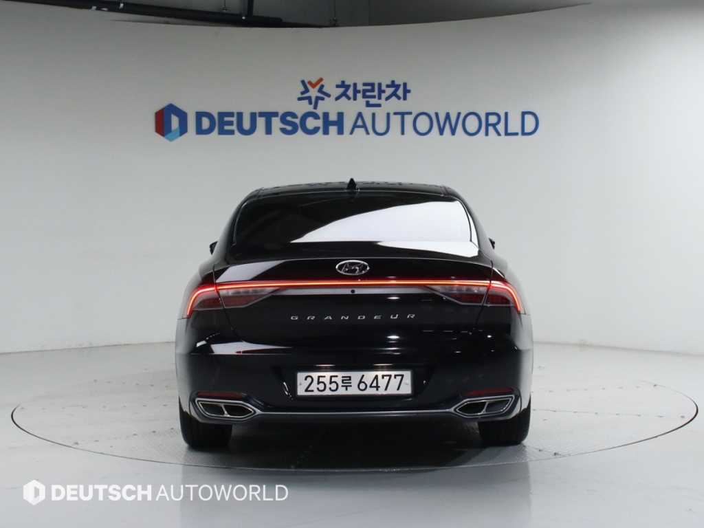 HYUNDAI Grandeur - Vista 4