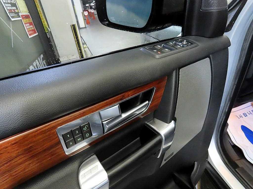 Land Rover Discovery 2014 Plateado - Importación desde Corea - HF Imports Iquique - Foto 13