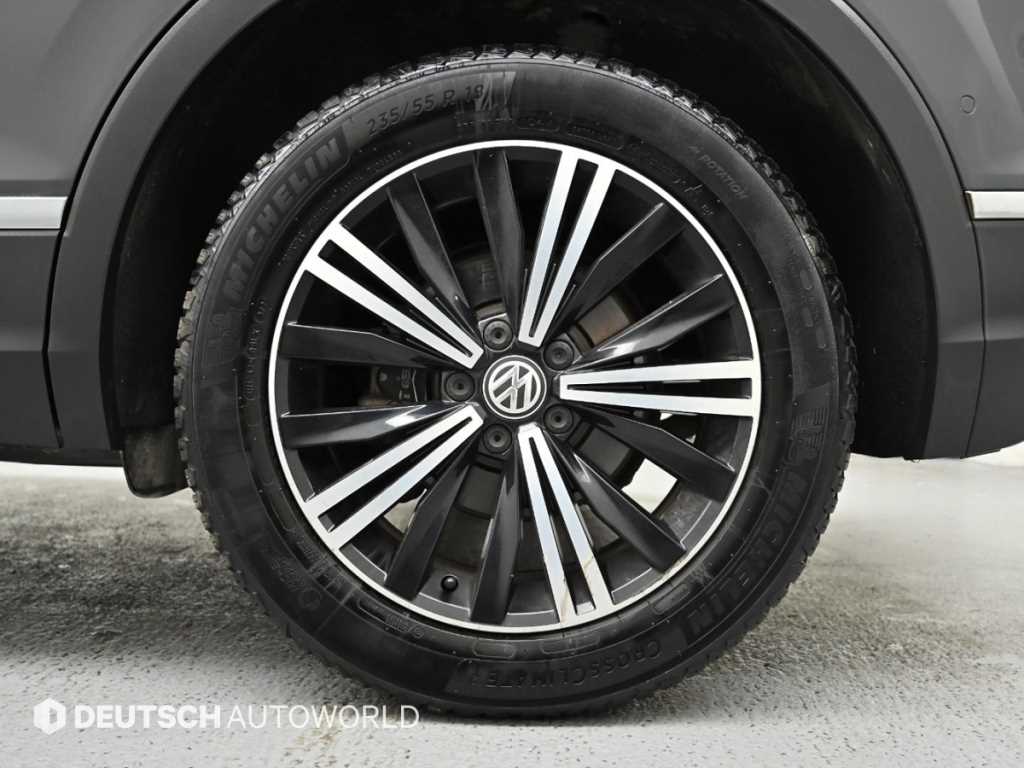 Volkswagen Tiguan - Vista 5