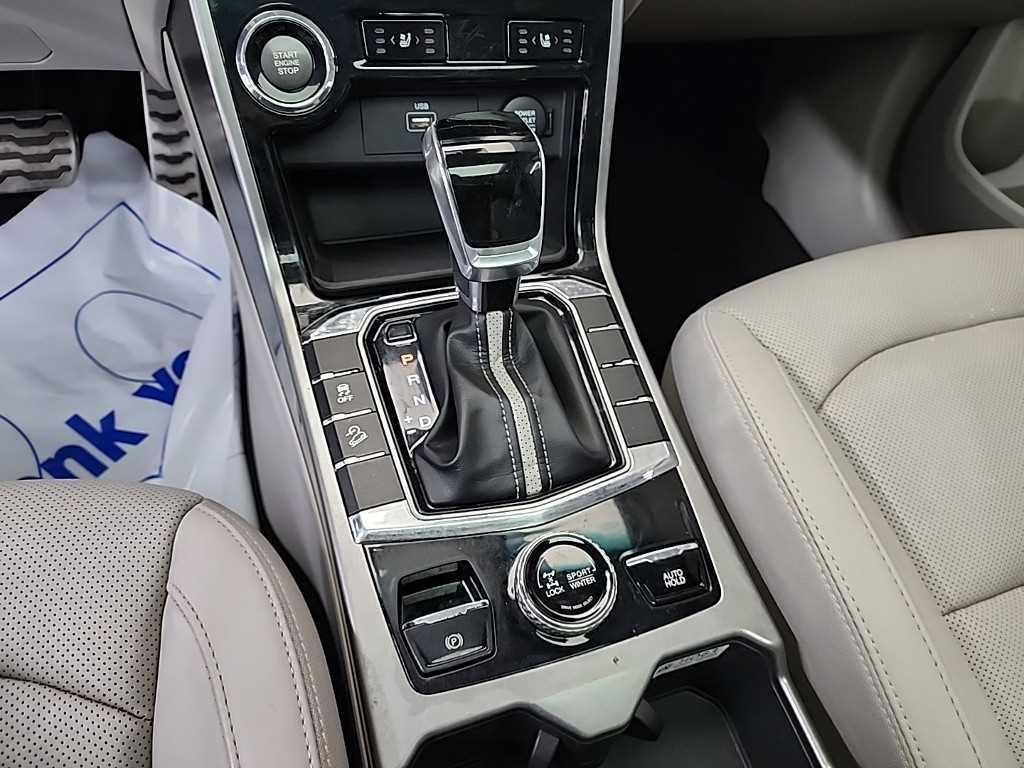 Ssangyong Korando - Vista 8