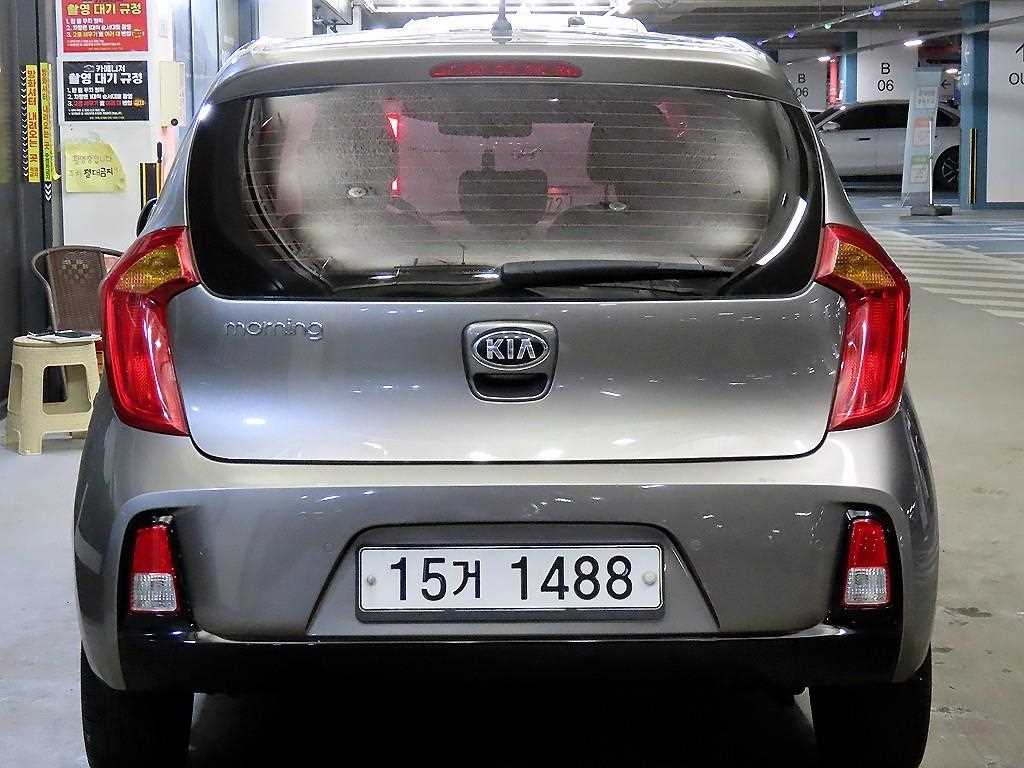 KIA Morning - Vista 5