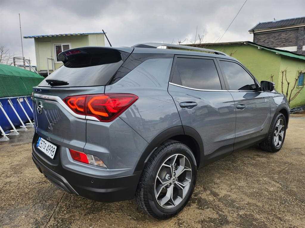 Ssangyong Korando - Vista 5