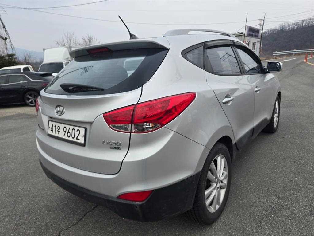 HYUNDAI Tucson - Vista 4