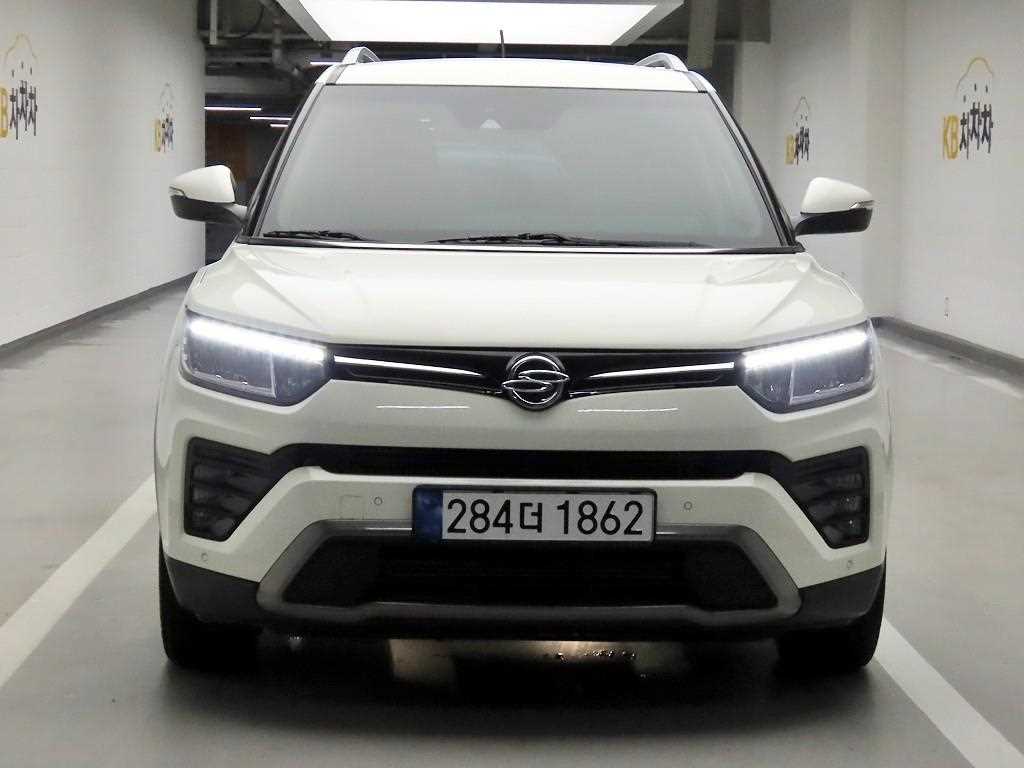 Ssangyong Tivoli 2022 Blanco - Importación desde Corea - HF Imports Iquique - Foto 1