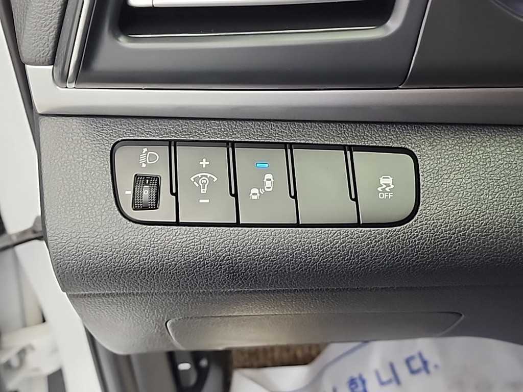 HYUNDAI Avante 2020 Blanco - Importación desde Corea - HF Imports Iquique - Foto 16