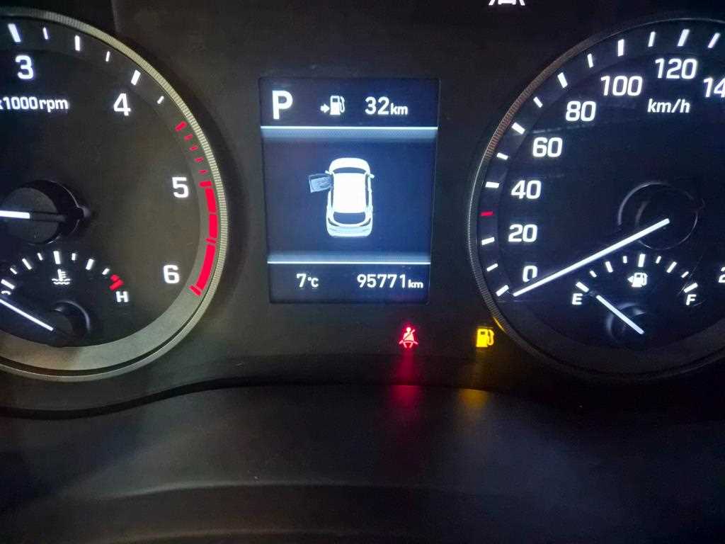 HYUNDAI Tucson 2019 Negro - Importación desde Corea - HF Imports Iquique - Foto 13