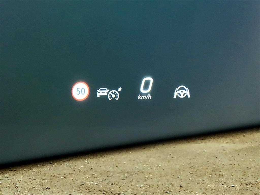 Mercedes Benz GLC Class - Vista 10