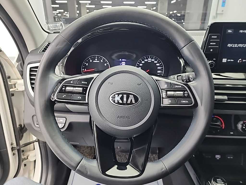 KIA Seltos - Vista 9