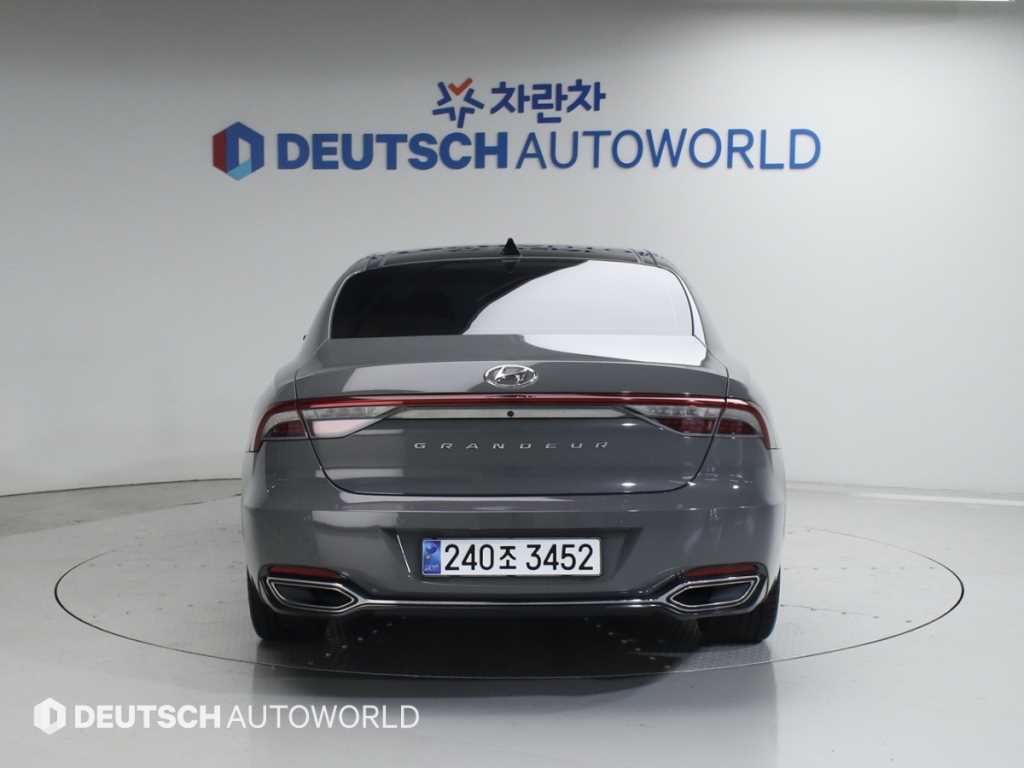 HYUNDAI Grandeur - Vista 4