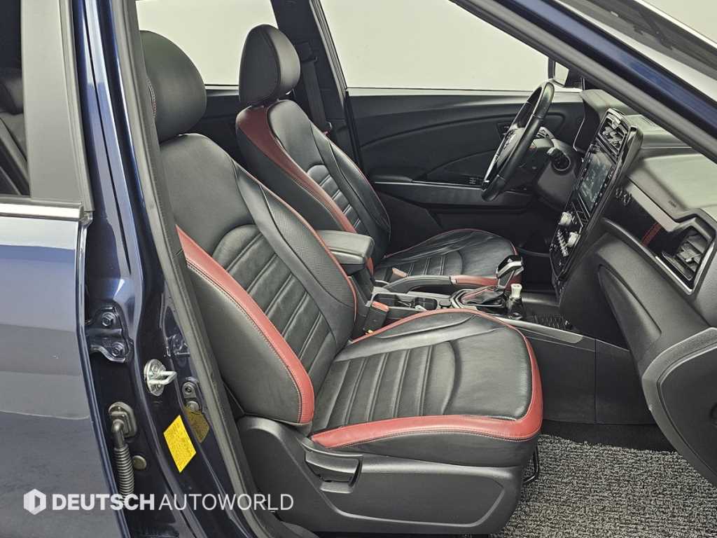 Ssangyong Tivoli - Vista 10