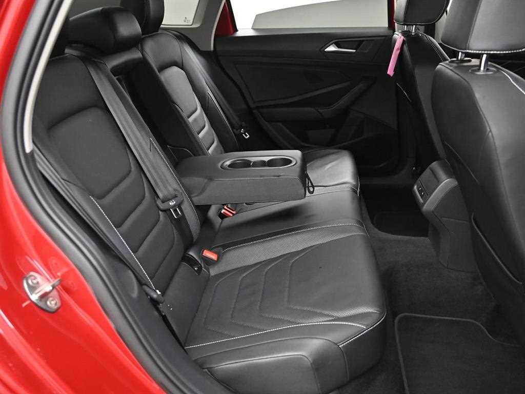 Volkswagen Jetta - Vista 12