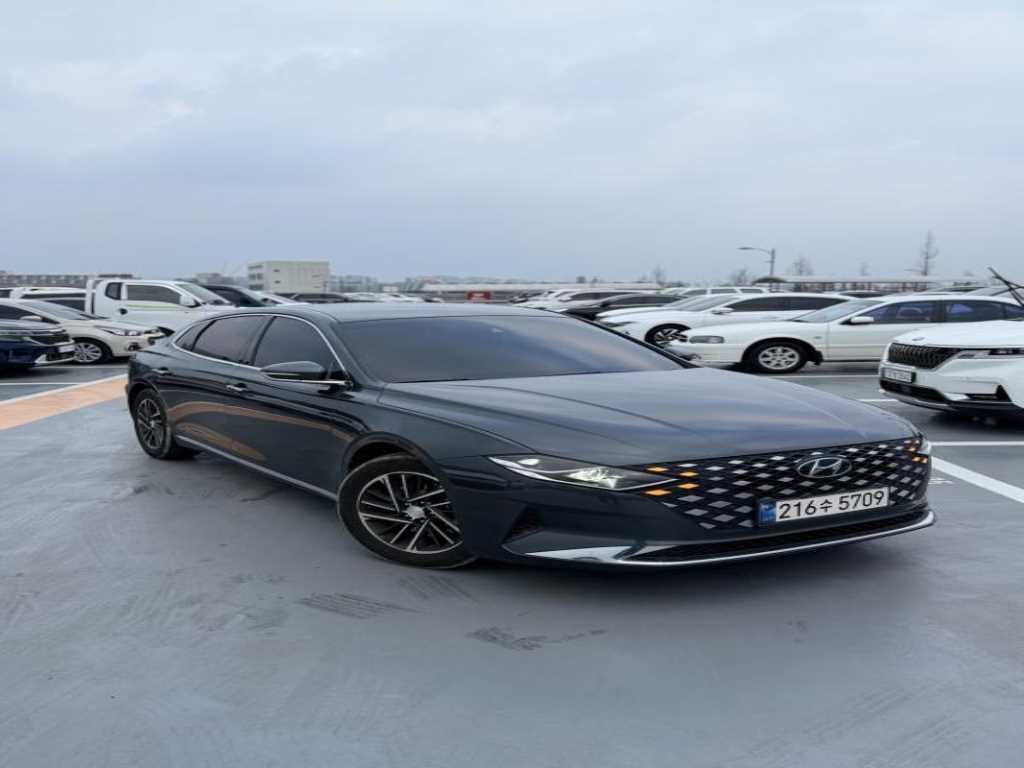 HYUNDAI Grandeur - Vista 2