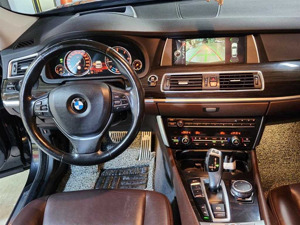 BMW Gran Turismo 2016 Negro - Importación desde Corea - HF Imports Iquique - Foto 17