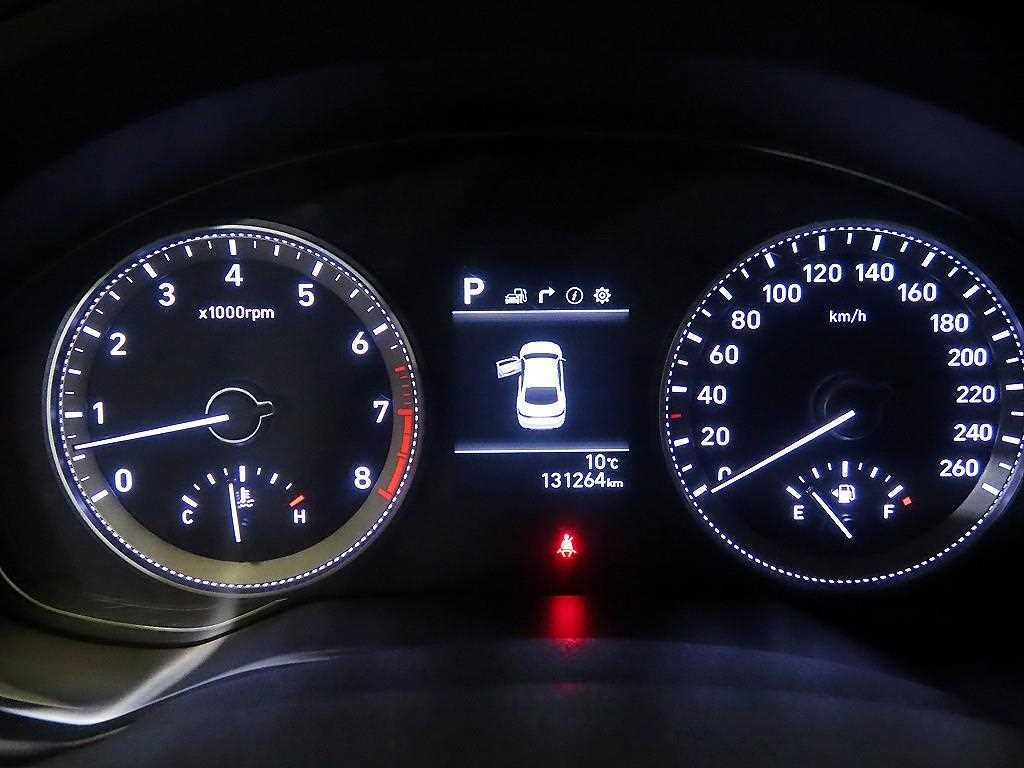 HYUNDAI Grandeur - Vista 9