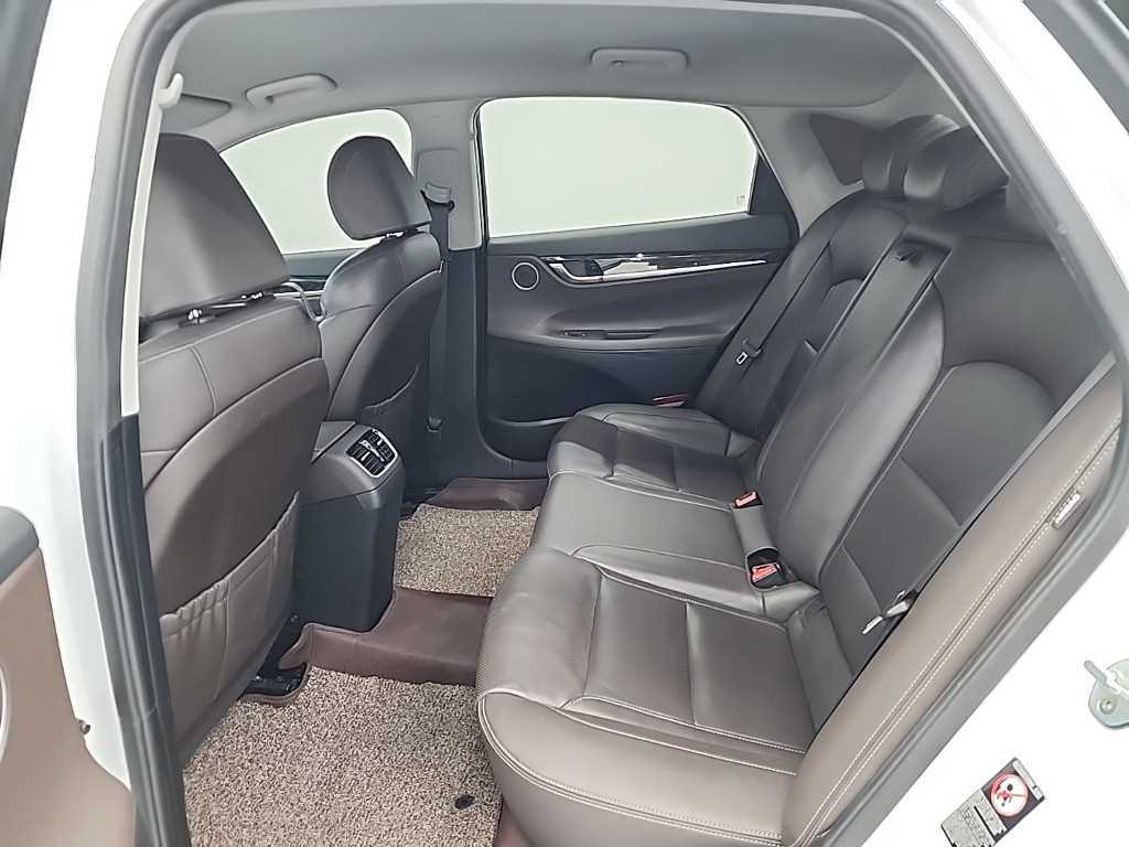 HYUNDAI Grandeur - Vista 12