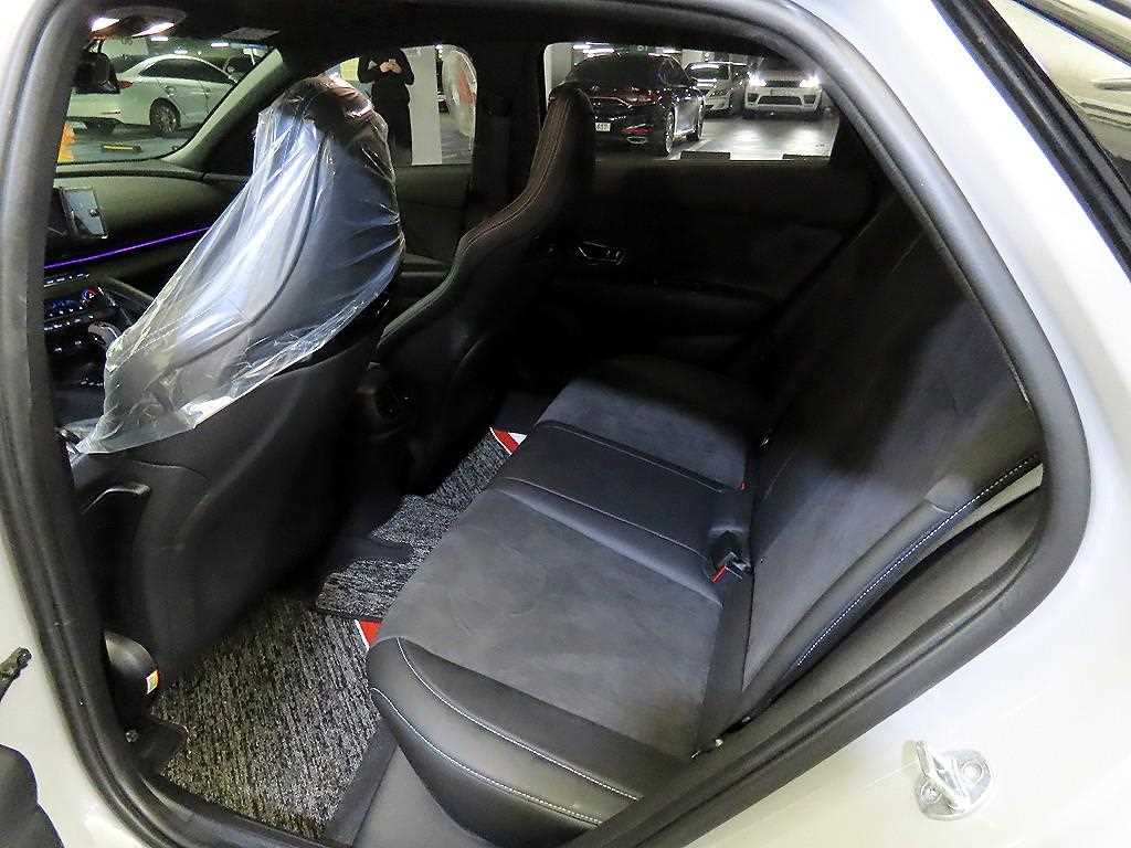 HYUNDAI Avante - Vista 7