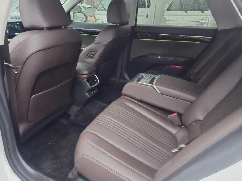 HYUNDAI Grandeur - Vista 7