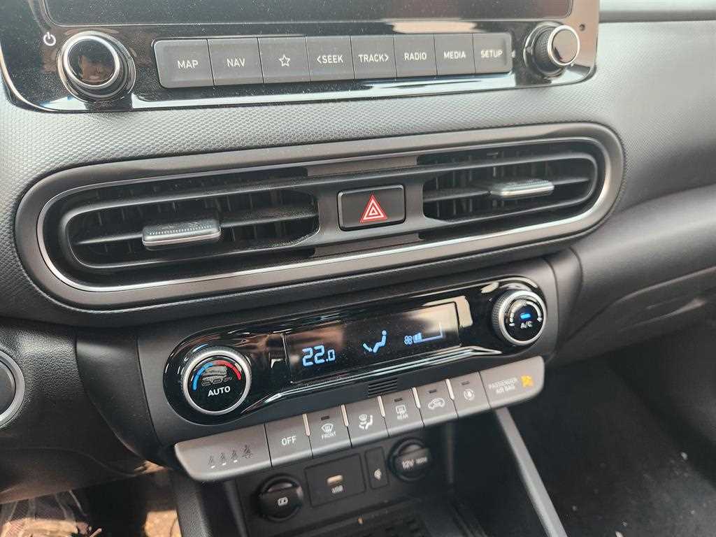 HYUNDAI Kona - Vista 7