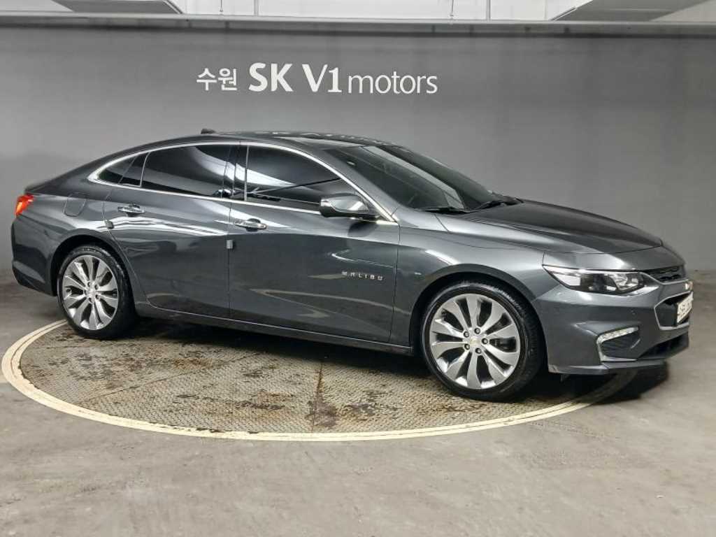 Chevrolet Malibu - Vista 3