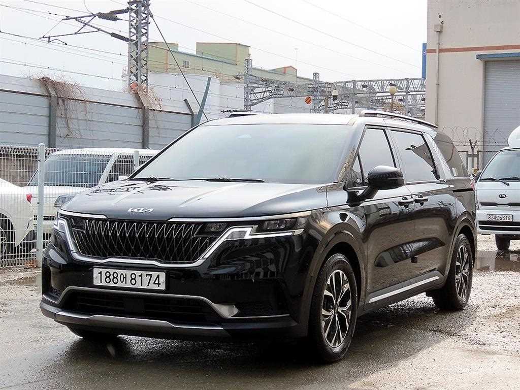 KIA Carnival - Vista 2