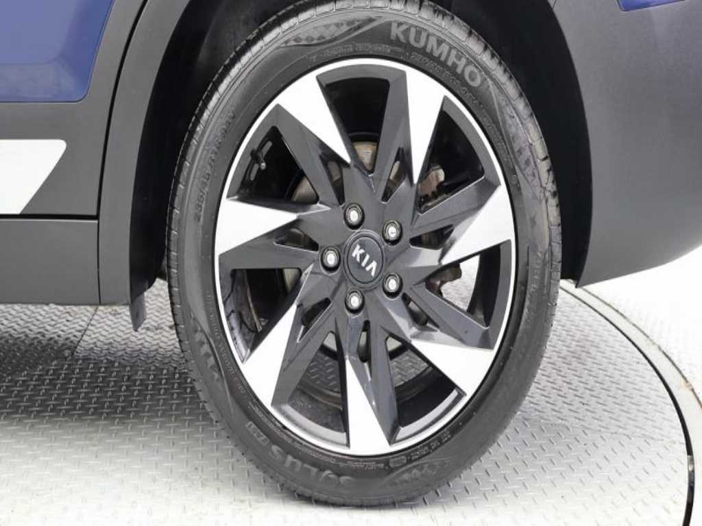 KIA Seltos - Vista 6