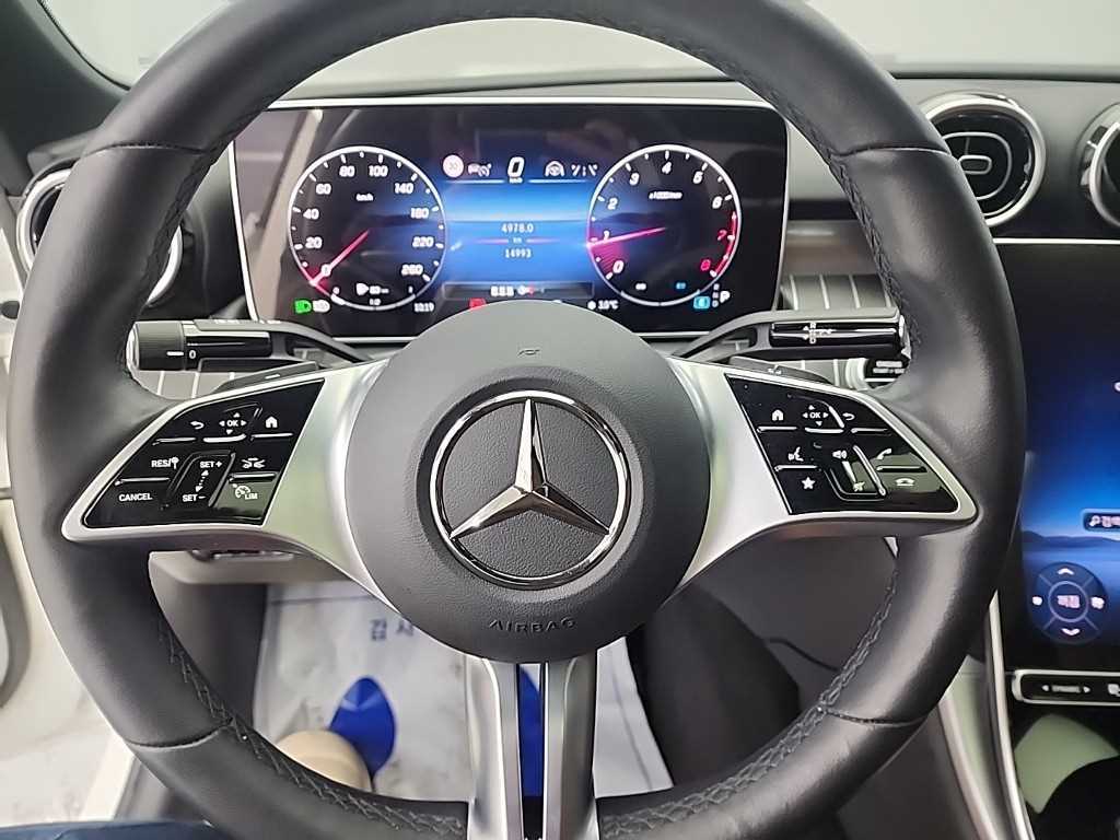 Mercedes Benz C Class - Vista 9