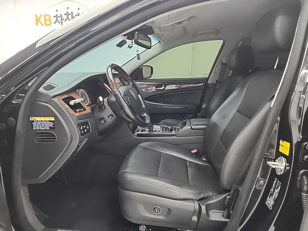 HYUNDAI Equus - Vista 11