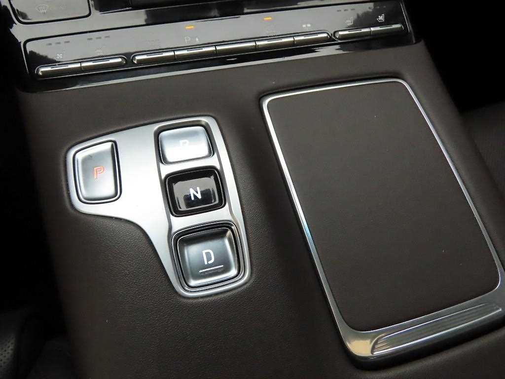 HYUNDAI Grandeur - Vista 10