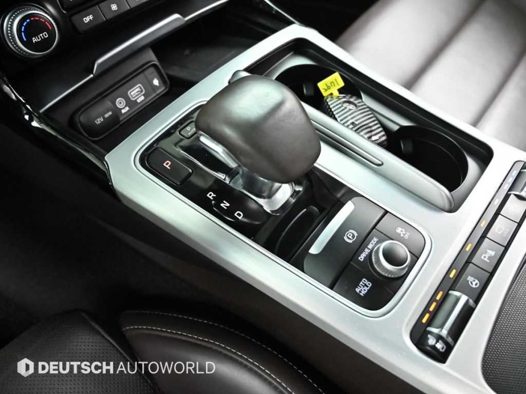 KIA Stinger - Vista 9