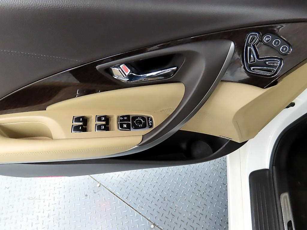 HYUNDAI Grandeur - Vista 11