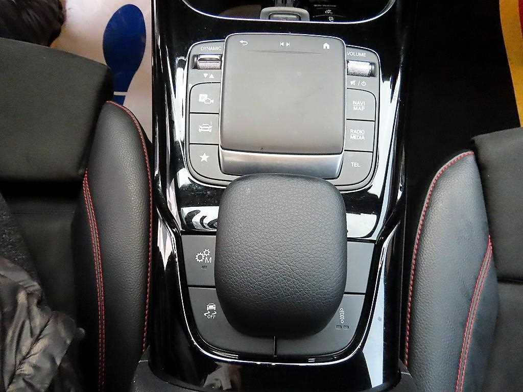 Mercedes Benz CLA Class 2020 Blanco - Importación desde Corea - HF Imports Iquique - Foto 13