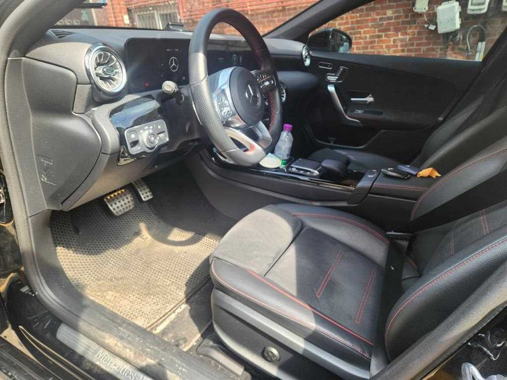 Mercedes Benz A Class - Vista 3