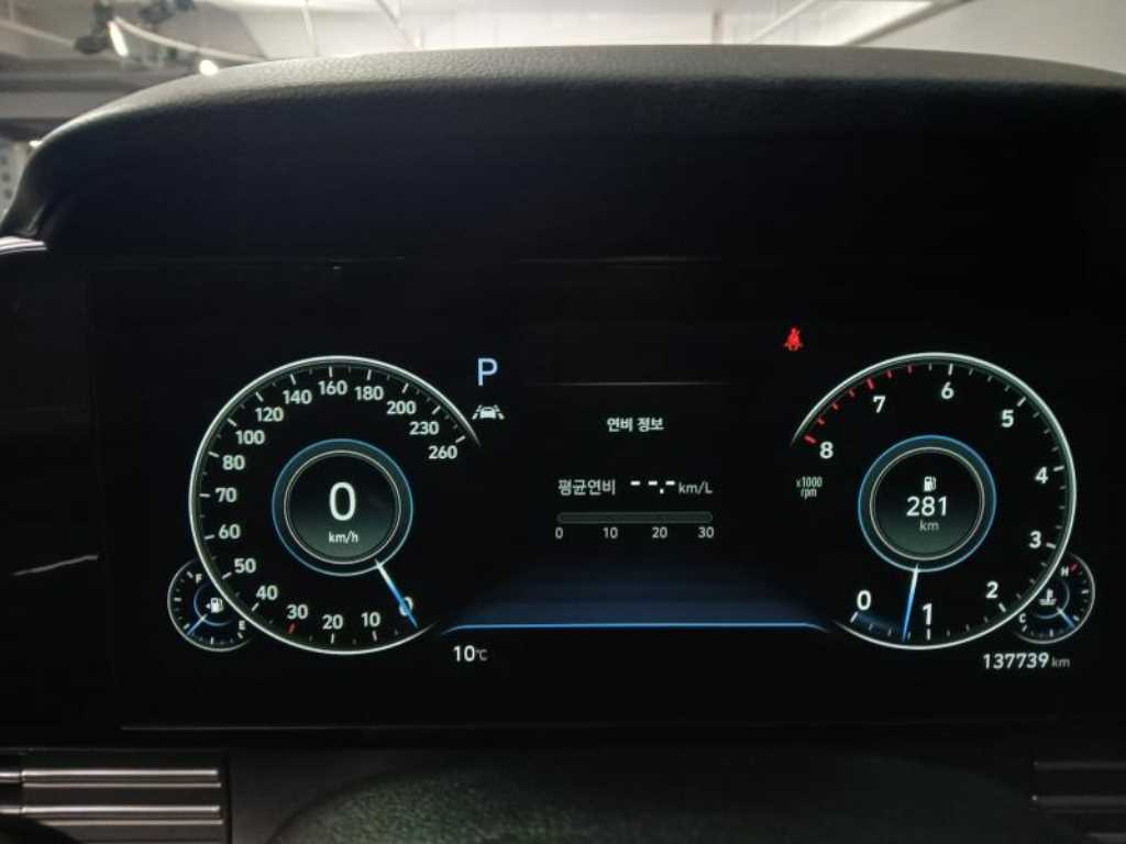 HYUNDAI Grandeur - Vista 9